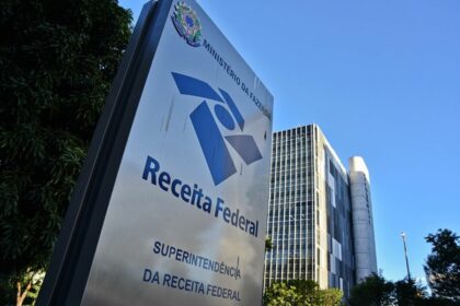 Imposto de Renda 2022: Receita paga restituições do segundo lote Hoje(30)