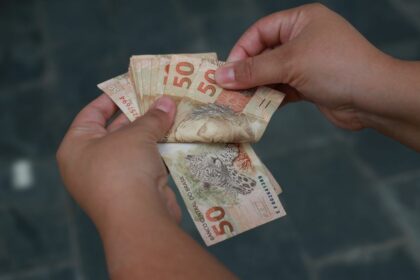 Auxílio Brasil: Senado aprova com valor mínimo de R$ 600