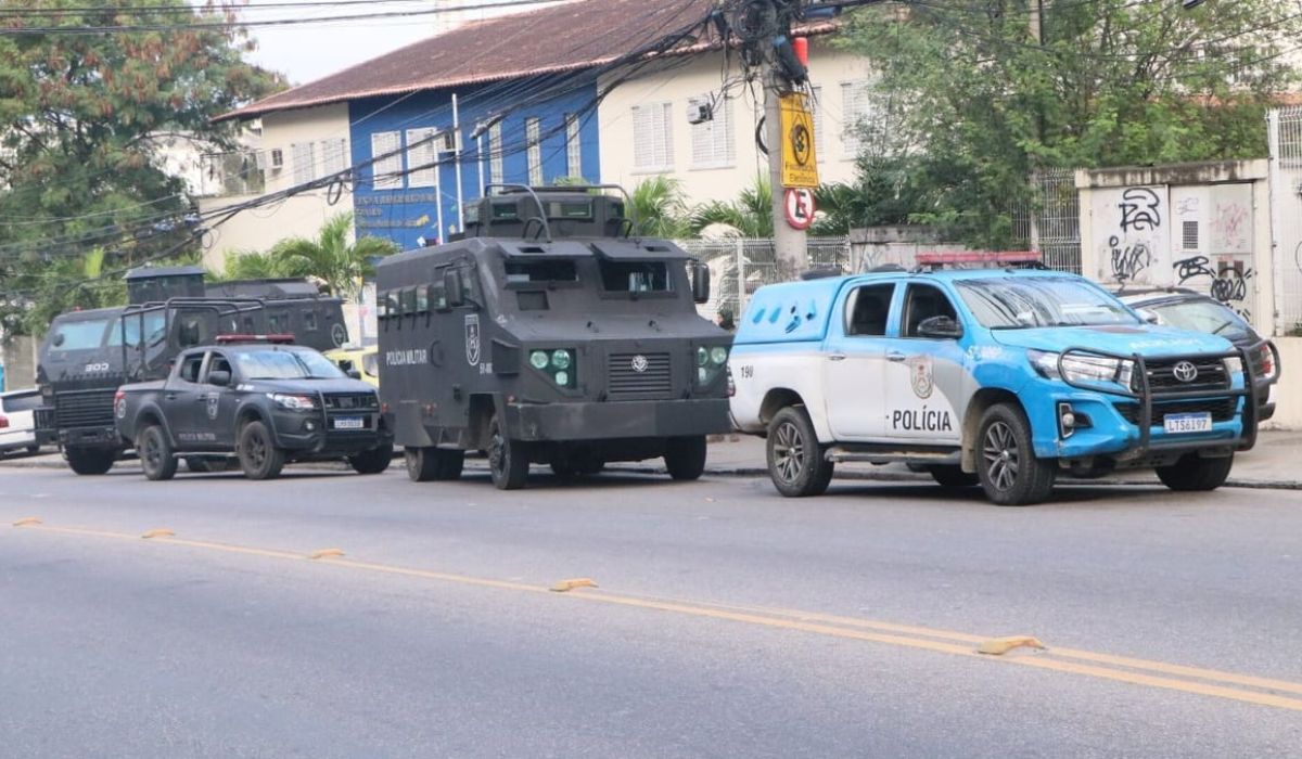 Operação Policial No Complexo Do Alemão No Rio Deixa Quatro Mortos