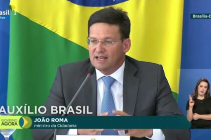 URGENTE - Ministério da Cidadania anuncia revisão de cadastros do Auxílio Brasil