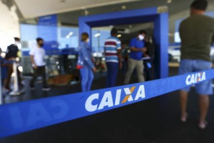 CAIXA libera até R$ 5 mil para mulheres com nome Sujo no SPC/Serasa; veja como solicitar