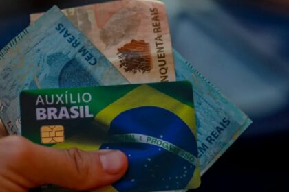 Auxílio de R$ 712 começa ser pago a partir da próxima semana; veja calendário