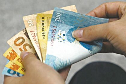 Famílias irão receber VALORES DIFERENTES no pagamento do Auxílio Brasil; entenda o motivo