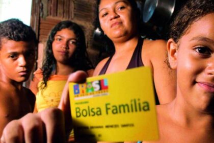 Famílias podem ficar DE FORA do Bolsa Família e não receber o beneficio em 2023; entenda