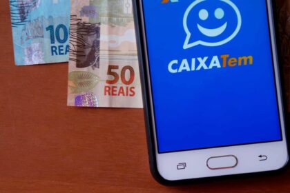 A Caixa Econômica Federal segue disponibilizando uma ótima ajuda por meio do Programa de Simplificação de Microcrédito Digital, o SIM Digital. Atualmente, os clientes podem ter acesso ao auxílio de R$ 1.000.